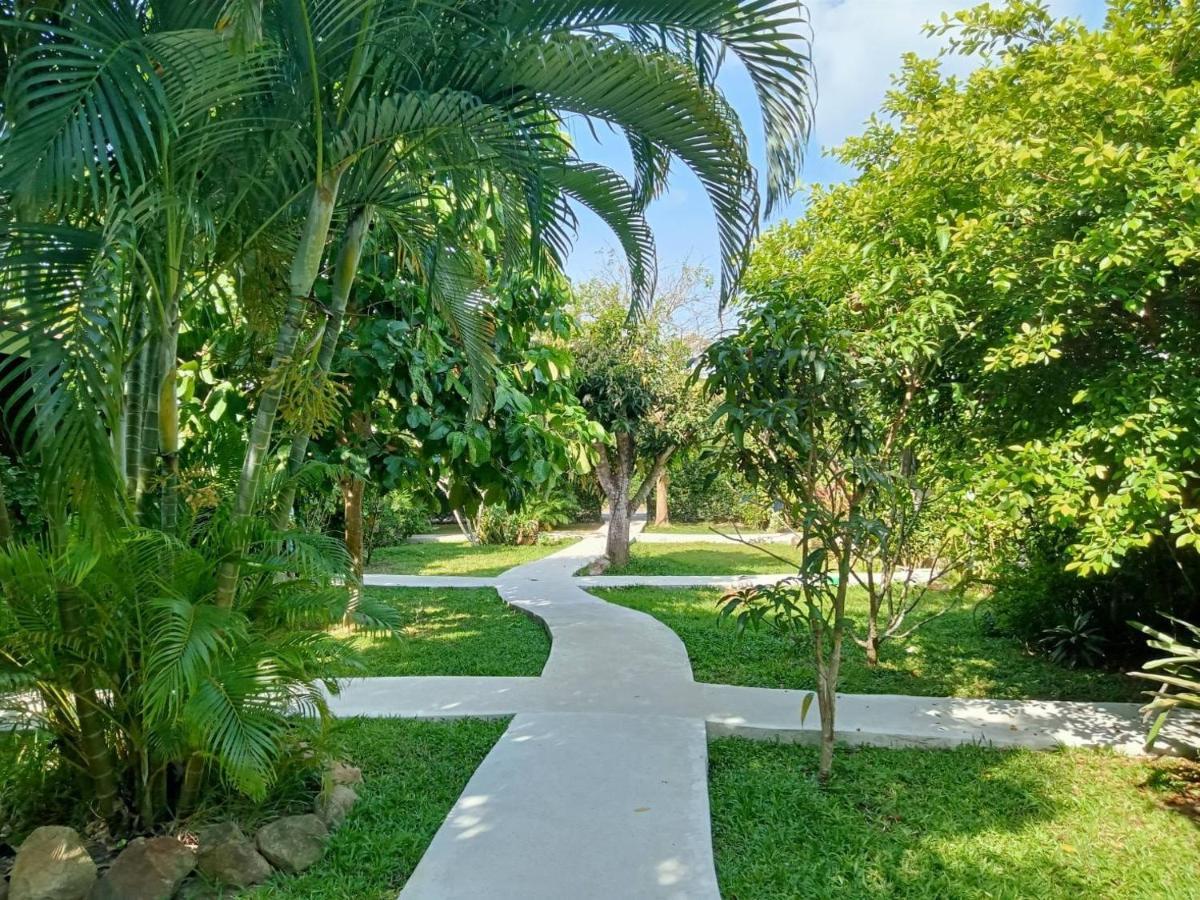 Bang Po Hut Hotell Ban Bang Po Exteriör bild