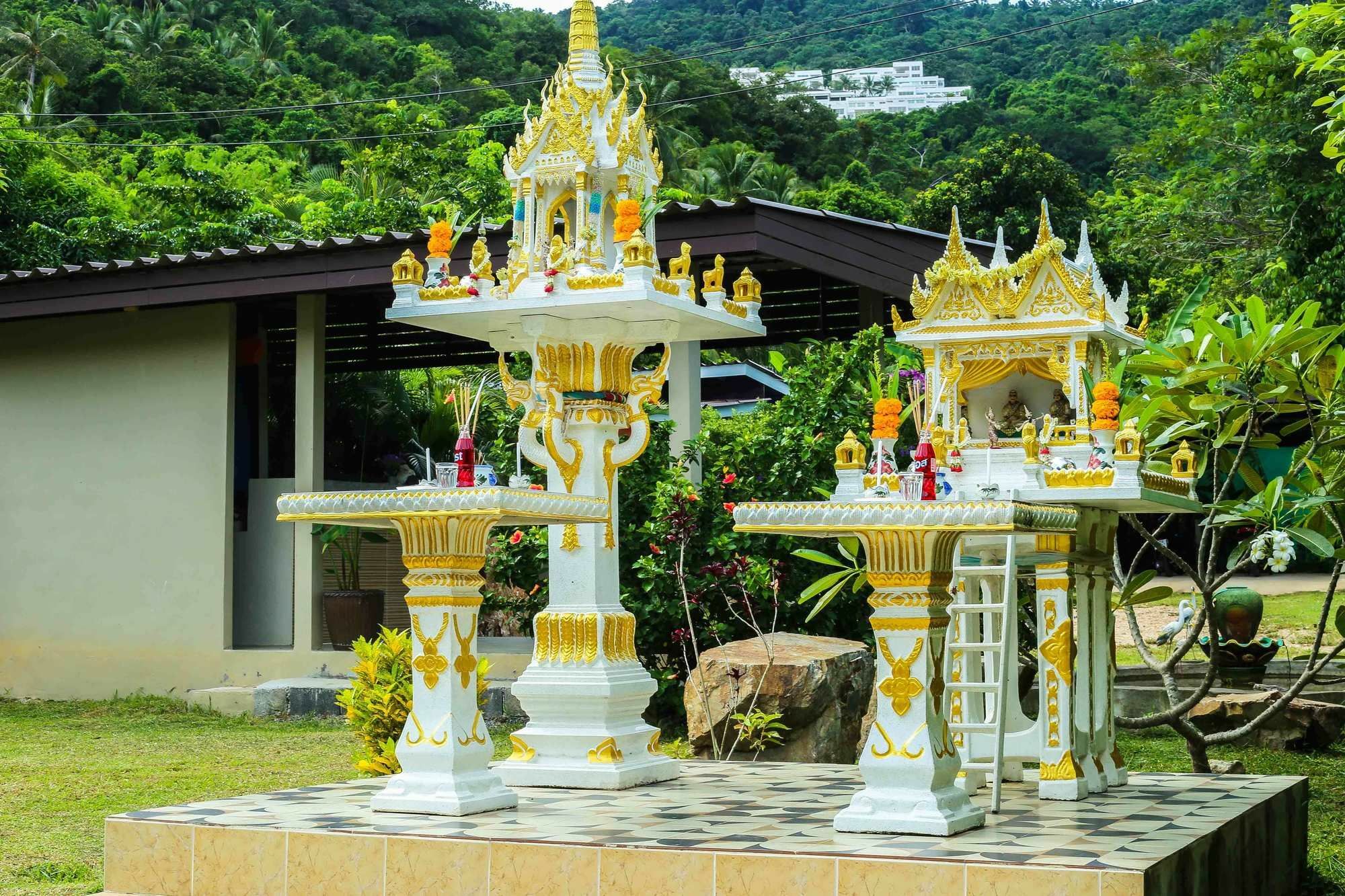 Bang Po Hut Hotell Ban Bang Po Exteriör bild