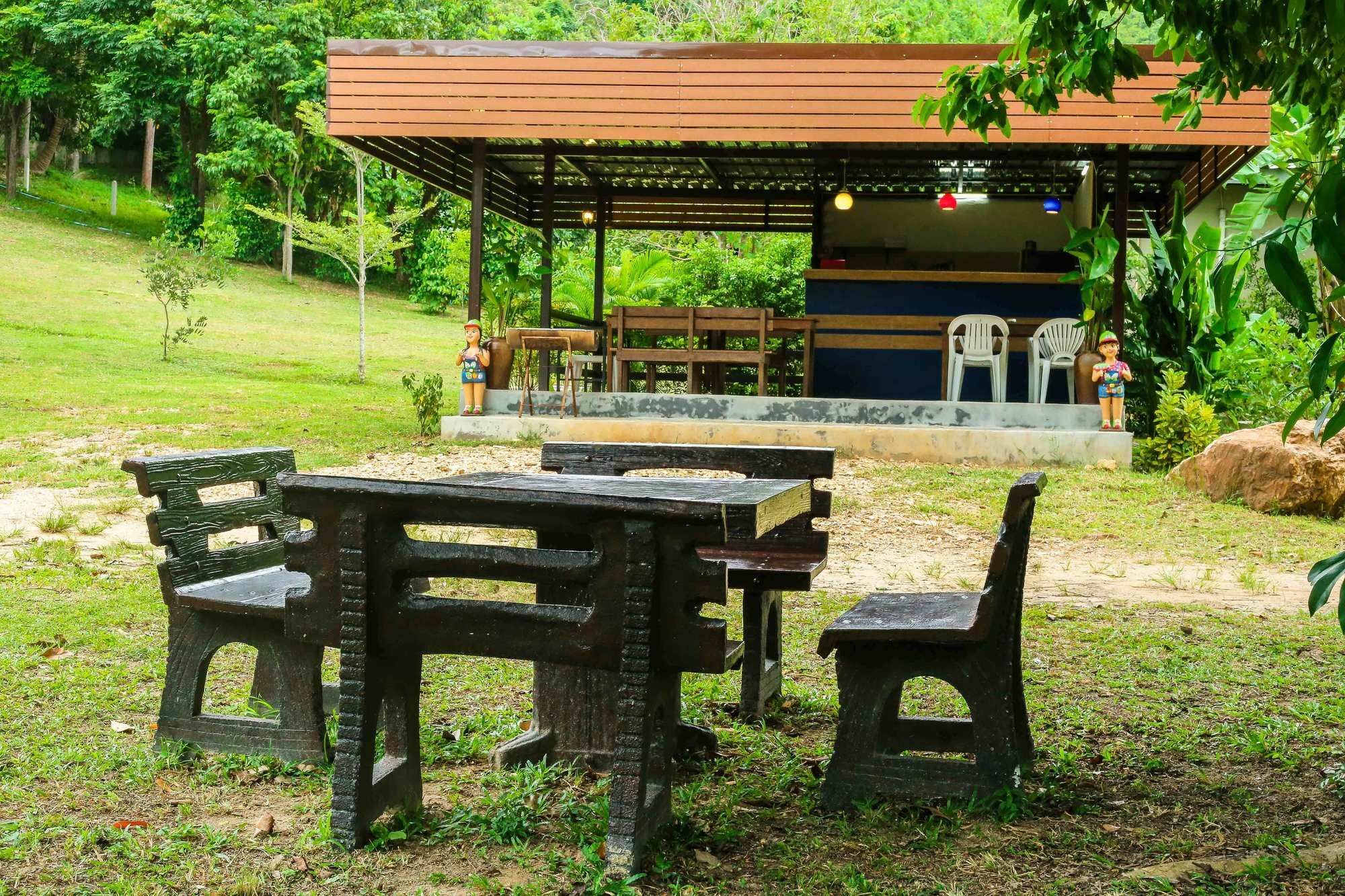 Bang Po Hut Hotell Ban Bang Po Exteriör bild